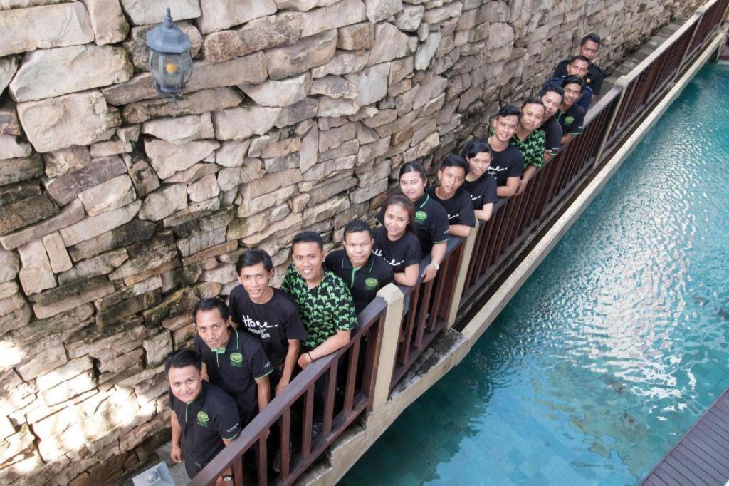 Hadi Poetra Hotel Kuta Lombok Exterior foto