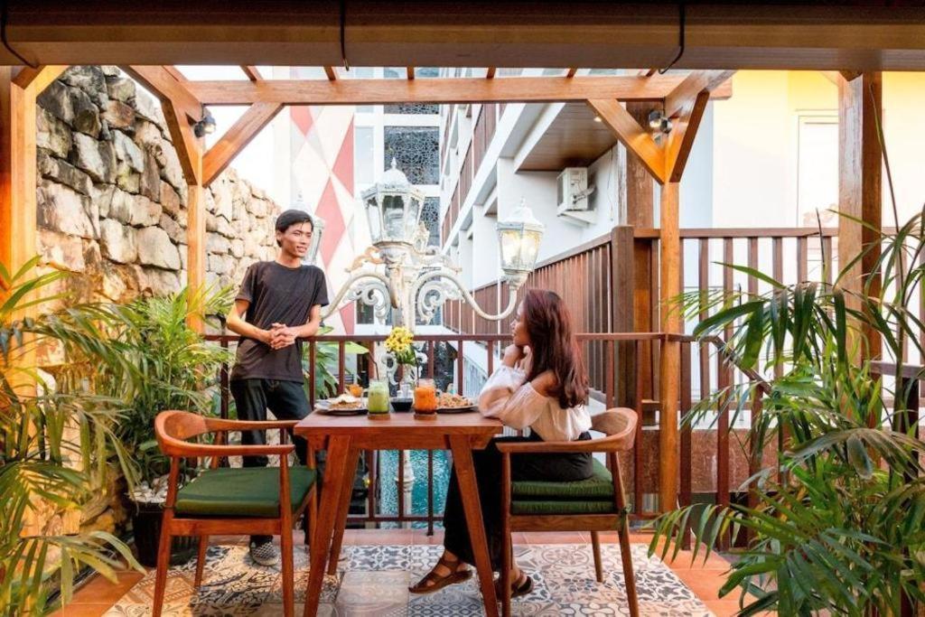 Hadi Poetra Hotel Kuta Lombok Exterior foto