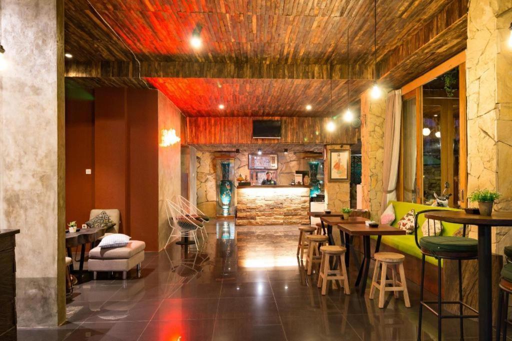 Hadi Poetra Hotel Kuta Lombok Exterior foto